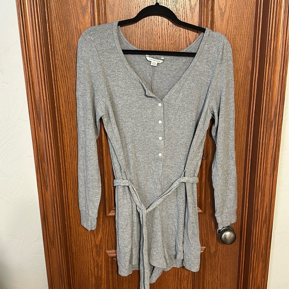 American Eagle grey romper with waist tie